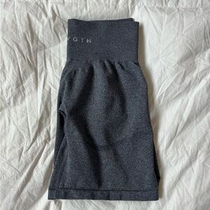 NVGTN contour shorts